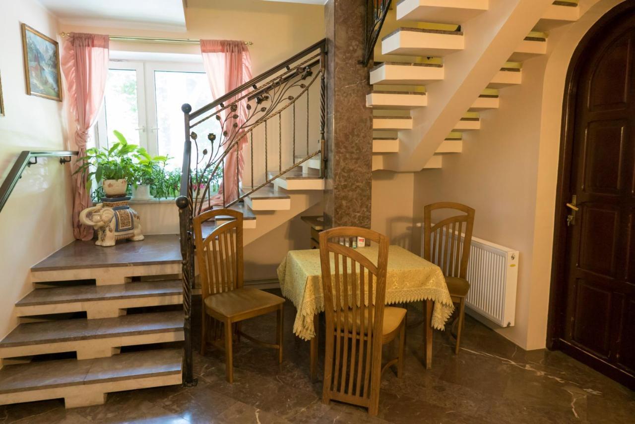 Appartamento Apartament Parkowy Cracovia Esterno foto